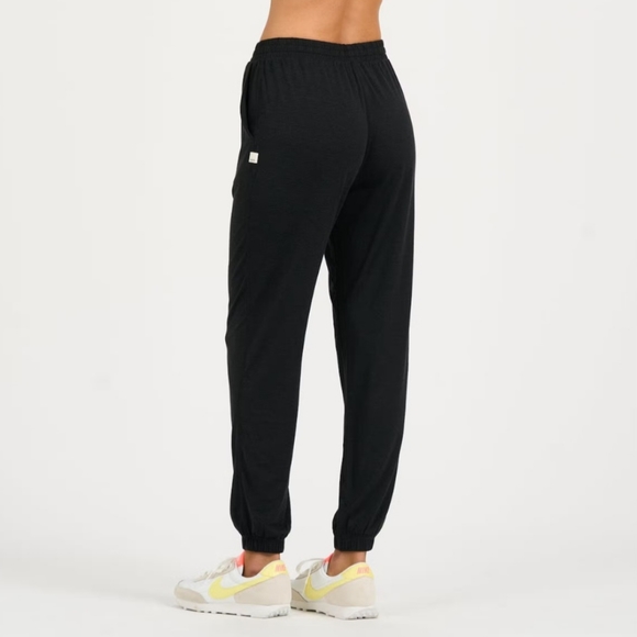 NWT Vuori Women's Boyfriend Jogger - Size Medium - Picture 2 of 6